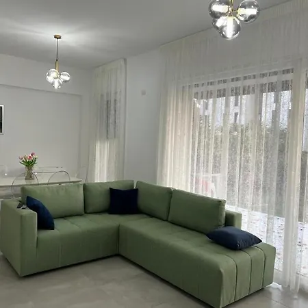 First Floor With Garden Near The Draç
