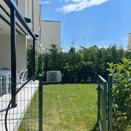 First Floor With Garden Near The *